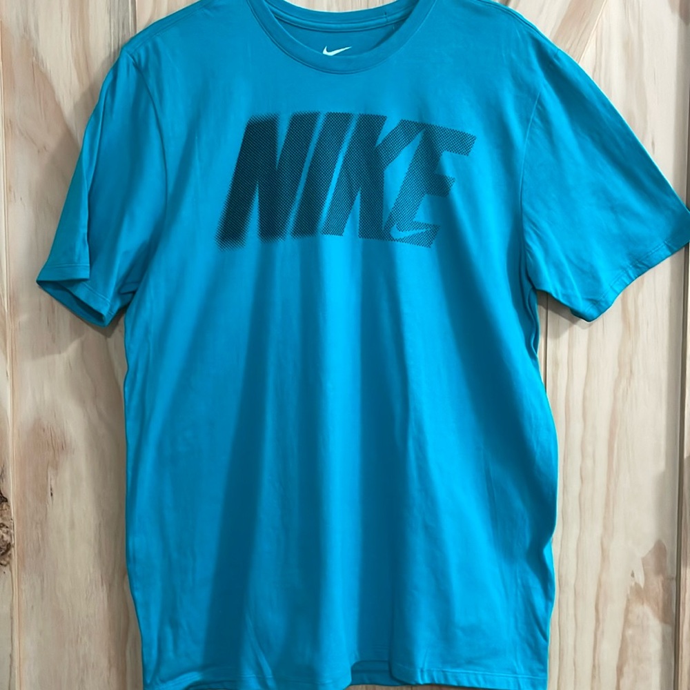 Nike Turquoise men shirt NWOT